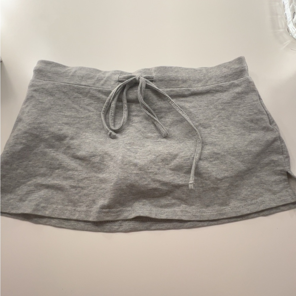EDIKTED gray mini skirt, with shorts. AS